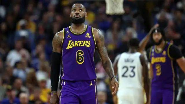 星空体育官网-生涯第20个赛季失败开场 詹姆斯：输球在意料之中