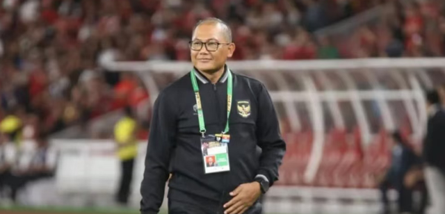 星空体育官网-居然敢袭击马宁？印尼领队被禁赛20场罚款13万，没有规矩不成方圆