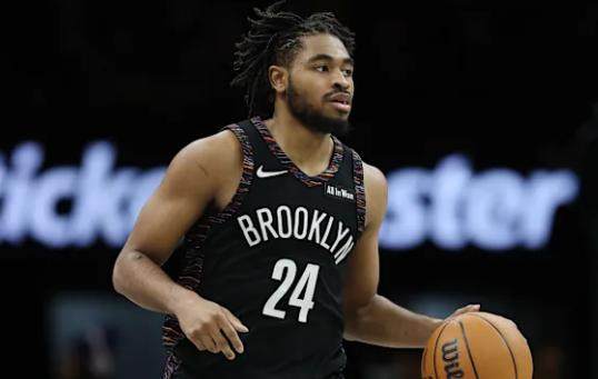 托马斯加盟雄鹿 管理层仍相信可以挽救字母时代